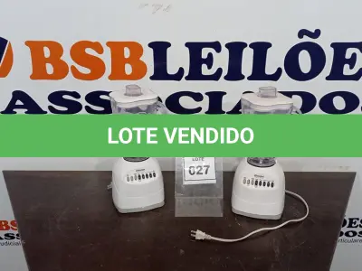 LOTE 027 - 02 LIQUIDIFICADORES OSTERIZER 110V. (NO ESTADO EM QUE SE ENCONTRA. SUJEITO A AVARIAS OCULTAS/VISÍVEIS.)