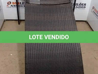 LOTE 137 - 01 ESPREGUIÇADEIRA. (NO ESTADO EM QUE SE ENCONTRA. SUJEITO A AVARIAS OCULTAS/VISÍVEIS.) BJ7365W