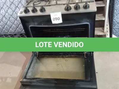LOTE 090 - 01 FOGÃO 05 BOCAS BIVOLT. (NO ESTADO EM QUE SE ENCONTRA. SUJEITO A AVARIAS OCULTAS/VISÍVEIS.) AV9618N