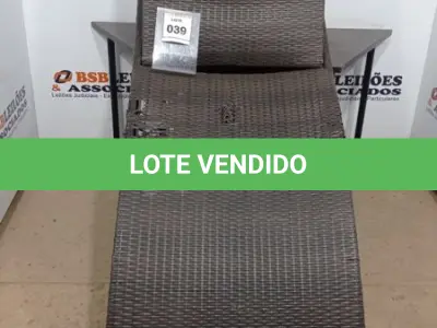LOTE 039 - 01 ESPREGUIÇADEIRA. (NO ESTADO EM QUE SE ENCONTRA. SUJEITO A AVARIAS OCULTAS/VISÍVEIS.) BH1669H