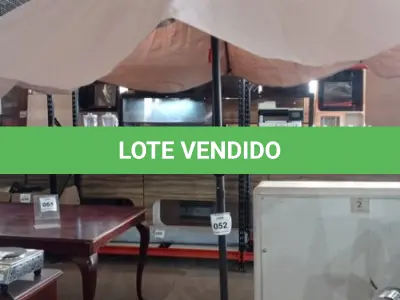 LOTE 052 - 01 GUARDA SOL. (NO ESTADO EM QUE SE ENCONTRA. SUJEITO A AVARIAS OCULTAS/VISÍVEIS.) BH1594W