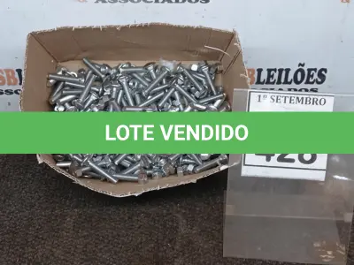 LOTE 428 - 01 LOTE COM GRANDE QUANTIDADE DE PARAFUSO FRANCÊS COM PORCAS. (NO ESTADO) ATENÇÃO! FAZER A VISITAÇÃO ANTES DE ARREMATAR, NÃO SABEMOS SE FUNCIONA, LEILÃO NÃO TEM GARANTIA E NEM DEVOLUÇÃO, SUJEITO A POSSÍVEIS AVARIAS VISÍVEIS/OCULTAS E/OU AUSÊNCIA DE COMPONENTES.