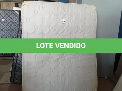 LOTE 106 - 01 COLCHÃO DE CASAL 1,98CM X 1,58CM. (NO ESTADO EM QUE SE ENCONTRA. SUJEITO A AVARIAS OCULTAS/VISÍVEIS.) BJ7491G