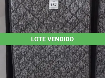 LOTE 157 - 01 COLCHÃO SOLTEIRO COM BASE 1,88CM X 0,88CM. (NO ESTADO EM QUE SE ENCONTRA. SUJEITO A AVARIAS OCULTAS/VISÍVEIS.) BJ7219R