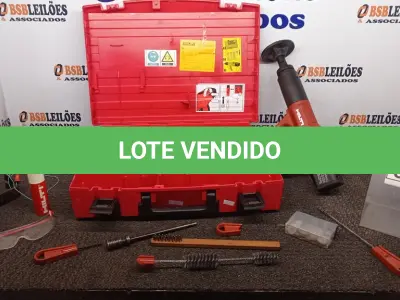 LOTE 398 - 01 FINCA PINO HLTI MODELO DX A41 COM ACESSÓRIOS E MALETA. (NO ESTADO) ATENÇÃO! FAZER A VISITAÇÃO ANTES DE ARREMATAR, NÃO SABEMOS SE FUNCIONA. LEILÃO NÃO TEM GARANTIA E NEM DEVOLUÇÃO, SUJEITO A POSSÍVEIS AVARIAS VISÍVEIS/OCULTAS E/OU AUSÊNCIA DE COMPONENTES.