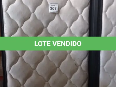 LOTE 207 - 01 COLCHÃO SOLTEIRO COM BASE. (NO ESTADO EM QUE SE ENCONTRA. SUJEITO A AVARIAS OCULTAS/VISÍVEIS.) AU1873F