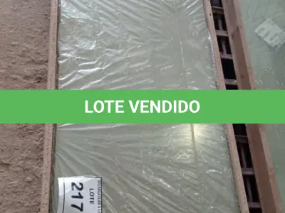 LOTE 217 - 03 VIDROS TEMPERADOS 1,50CM X 0,46CM. 0,8MM. (NO ESTADO EM QUE SE ENCONTRA. SUJEITO A AVARIAS OCULTAS/VISÍVEIS.)