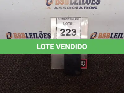 LOTE 223 - 01 IPHONE 8. (NO ESTADO EM QUE SE ENCONTRA. SUJEITO A AVARIAS OCULTAS/VISÍVEIS.)