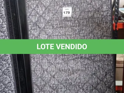 LOTE 179 - 01 COLCHÃO SOLTEIRO COM BASE 1,88CM X 0,88CM. (NO ESTADO EM QUE SE ENCONTRA. SUJEITO A AVARIAS OCULTAS/VISÍVEIS.) BJ7219T