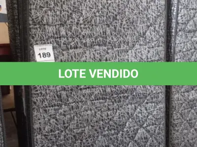 LOTE 189 - 01 COLCHÃO SOLTEIRO COM BASE 1,88CM X 0,88CM. (NO ESTADO EM QUE SE ENCONTRA. SUJEITO A AVARIAS OCULTAS/VISÍVEIS.) AU2472K
