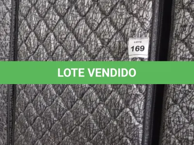 LOTE 169 - 01 COLCHÃO SOLTEIRO COM BASE 1,88CM X 0,88CM. (NO ESTADO EM QUE SE ENCONTRA. SUJEITO A AVARIAS OCULTAS/VISÍVEIS.) BJ7220P