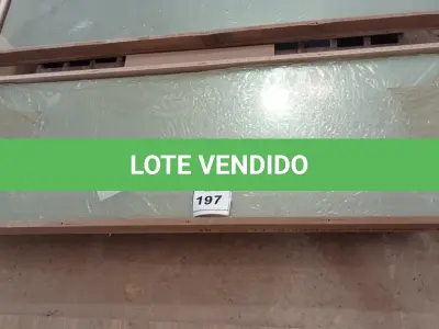 LOTE 197 - 03 VIDROS TEMPERADOS 1,50CM X 0,46CM. 0,8MM. (NO ESTADO EM QUE SE ENCONTRA. SUJEITO A AVARIAS OCULTAS/VISÍVEIS.)