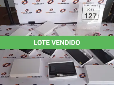 LOTE 127 - 05 BATERIAS EXTERNAS. (NO ESTADO) ATENÇÃO! FAZER A VISITAÇÃO ANTES DE ARREMATAR, NÃO SABEMOS SE FUNCIONA, LEILÃO NÃO TEM GARANTIA E NEM DEVOLUÇÃO, SUJEITO A POSSÍVEIS AVARIAS VISÍVEIS/OCULTAS E/OU AUSÊNCIA DE COMPONENTES.