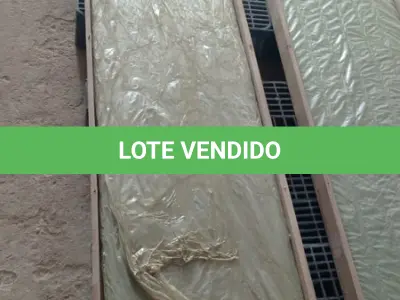 LOTE 181 - 02 VIDROS 2,20CM X 0,47CM 0,8MM. (NO ESTADO EM QUE SE ENCONTRA. SUJEITO A AVARIAS OCULTAS/VISÍVEIS.)
