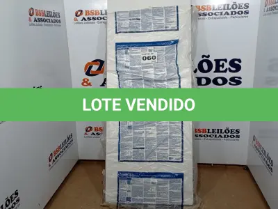 LOTE 060 - 01  PORTA DE MADEIRA 210X80CM ESPESSURA 3,5CM MSO EUCATEX (NO ESTADO, NÃO SABEMOS SE FUNCIONA. LEILÃO NÃO TEM GARANTIA E NEM DEVOLUÇÃO, SUJEITO A POSSÍVEIS AVARIAS VISÍVEIS/OCULTAS E/OU AUSÊNCIA DE COMPONENTES)