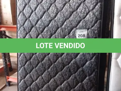 LOTE 208 - 01 COLCHÃO SOLTEIRO COM BASE 1,88CM X 0,88CM. (NO ESTADO EM QUE SE ENCONTRA. SUJEITO A AVARIAS OCULTAS/VISÍVEIS.) BJ7220X