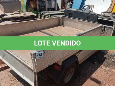 LOTE 212 - 01 CARRINHO ELÉTRICO CLUB CAR CARRYALL 6. (NO ESTADO EM QUE SE ENCONTRA. SUJEITO A AVARIAS OCULTAS/VISÍVEIS.) AV9497B