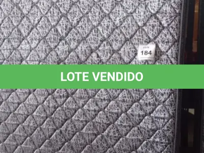 LOTE 184 - 01 COLCHÃO DE CASAL COM BASES 1,98CM X 1,58CM. (NO ESTADO EM QUE SE ENCONTRA. SUJEITO A AVARIAS OCULTAS/VISÍVEIS.) AU1898L