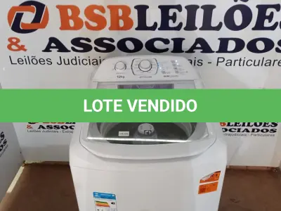 LOTE 012 - 01 LAVADORA DE ROUPAS 12KG LAC12 ELECTROLUX 110VOLTS (NO ESTADO, NÃO SABEMOS SE FUNCIONA. LEILÃO NÃO TEM GARANTIA E NEM DEVOLUÇÃO, SUJEITO A POSSÍVEIS AVARIAS VISÍVEIS/OCULTAS E/OU AUSÊNCIA DE COMPONENTES)
