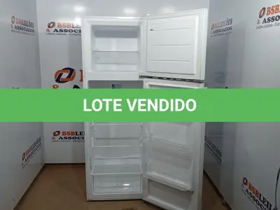 LOTE 025 - 01 GELADEIRA DUPLEX 294L CYCLE DEFROST BRANCA MIDEA - 220 VOLTS (NO ESTADO, NÃO SABEMOS SE FUNCIONA. LEILÃO NÃO TEM GARANTIA E NEM DEVOLUÇÃO, SUJEITO A POSSÍVEIS AVARIAS VISÍVEIS/OCULTAS E/OU AUSÊNCIA DE COMPONENTES)