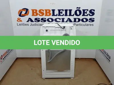 LOTE 052 - 01 MÁQUINA DE LAVAR ELECTROLUX 14KG LED14 BRANCA 220VOLTS (NO ESTADO, NÃO SABEMOS SE FUNCIONA. LEILÃO NÃO TEM GARANTIA E NEM DEVOLUÇÃO, SUJEITO A POSSÍVEIS AVARIAS VISÍVEIS/OCULTAS E/OU AUSÊNCIA DE COMPONENTES)