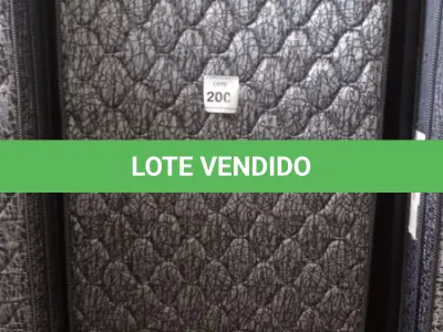 LOTE 200 - 01 COLCHÃO SOLTEIRO COM BASE 1,88CM X 0,88CM. (NO ESTADO EM QUE SE ENCONTRA. SUJEITO A AVARIAS OCULTAS/VISÍVEIS.) BJ7201J