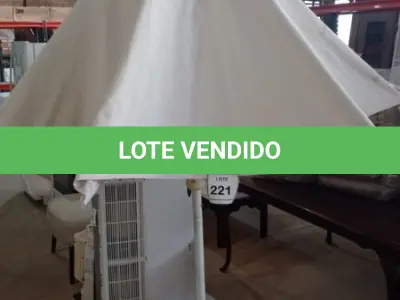LOTE 221 - 01 UMBRELLA (GUARDA SOL). (NO ESTADO EM QUE SE ENCONTRA. SUJEITO A AVARIAS OCULTAS/VISÍVEIS.)  BH1656K