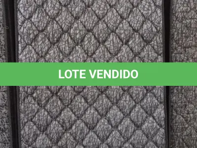 LOTE 153 - 01 COLCHÃO SOLTEIRO COM BASE 1,88CM X 0,88CM. (NO ESTADO EM QUE SE ENCONTRA. SUJEITO A AVARIAS OCULTAS/VISÍVEIS.) BJ7221G
