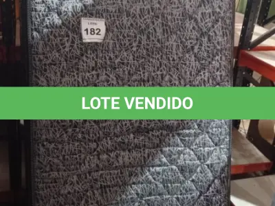 LOTE 182 - 01 COLCHÃO SOLTEIRO COM BASE 1,88CM X 0,88CM. (NO ESTADO EM QUE SE ENCONTRA. SUJEITO A AVARIAS OCULTAS/VISÍVEIS.) AU2472J