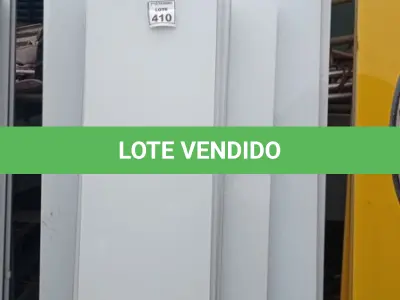 LOTE 410 - 09 PAINÉIS DE VIDRO NA COR BRANCA TAMANHO VARIADOS. (NO ESTADO) ATENÇÃO! FAZER A VISITAÇÃO ANTES DE ARREMATAR, NÃO SABEMOS SE FUNCIONA, LEILÃO NÃO TEM GARANTIA E NEM DEVOLUÇÃO, SUJEITO A POSSÍVEIS AVARIAS VISÍVEIS/OCULTAS E/OU AUSÊNCIA DE COMPONENTES.