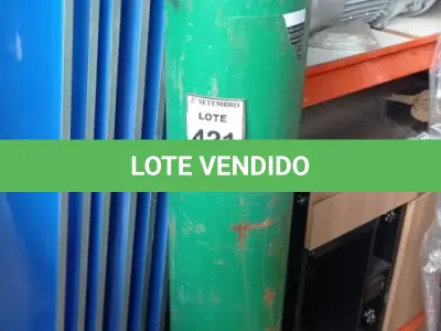 LOTE 421 - 01 CILINDRO DE OXIGÊNIO. (NO ESTADO) ATENÇÃO! FAZER A VISITAÇÃO ANTES DE ARREMATAR, NÃO SABEMOS SE FUNCIONA, LEILÃO NÃO TEM GARANTIA E NEM DEVOLUÇÃO, SUJEITO A POSSÍVEIS AVARIAS VISÍVEIS/OCULTAS E/OU AUSÊNCIA DE COMPONENTES.