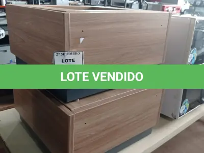 LOTE 341 - 02 SUPORTES PARA VASOS E PLANTAS. (NO ESTADO) ATENÇÃO! FAZER A VISITAÇÃO ANTES DE ARREMATAR, NÃO SABEMOS SE FUNCIONA, LEILÃO NÃO TEM GARANTIA E NEM DEVOLUÇÃO, SUJEITO A POSSÍVEIS AVARIAS VISÍVEIS/OCULTAS E/OU AUSÊNCIA DE COMPONENTES.