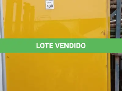 LOTE 430 - 05 PAINÉIS DE VIDRO NA COR AMARELA DE 2,53X1,19. (NO ESTADO) ATENÇÃO! FAZER A VISITAÇÃO ANTES DE ARREMATAR, NÃO SABEMOS SE FUNCIONA, LEILÃO NÃO TEM GARANTIA E NEM DEVOLUÇÃO, SUJEITO A POSSÍVEIS AVARIAS VISÍVEIS/OCULTAS E/OU AUSÊNCIA DE COMPONENTES.