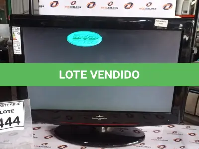 LOTE 444 - 01 TV LCD 26’’. (NO ESTADO) ATENÇÃO! FAZER A VISITAÇÃO ANTES DE ARREMATAR, NÃO SABEMOS SE FUNCIONA, LEILÃO NÃO TEM GARANTIA E NEM DEVOLUÇÃO, SUJEITO A POSSÍVEIS AVARIAS VISÍVEIS/OCULTAS E/OU AUSÊNCIA DE COMPONENTES.