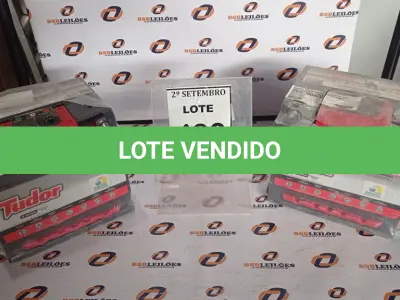 LOTE 436 - 02 BATERIAS ESTACIONÁRIAS MARCA TUDOR. (NO ESTADO) ATENÇÃO! FAZER A VISITAÇÃO ANTES DE ARREMATAR, NÃO SABEMOS SE FUNCIONA, LEILÃO NÃO TEM GARANTIA E NEM DEVOLUÇÃO, SUJEITO A POSSÍVEIS AVARIAS VISÍVEIS/OCULTAS E/OU AUSÊNCIA DE COMPONENTES.