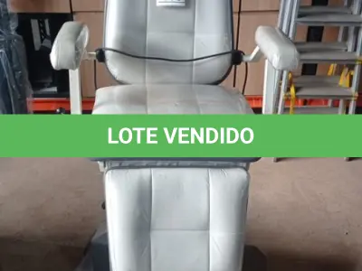LOTE 418 - 01 CADEIRA ODONTOLÓGICA MARCA XENÔNIO. (NO ESTADO) ATENÇÃO! FAZER A VISITAÇÃO ANTES DE ARREMATAR, NÃO SABEMOS SE FUNCIONA, LEILÃO NÃO TEM GARANTIA E NEM DEVOLUÇÃO, SUJEITO A POSSÍVEIS AVARIAS VISÍVEIS/OCULTAS E/OU AUSÊNCIA DE COMPONENTES.