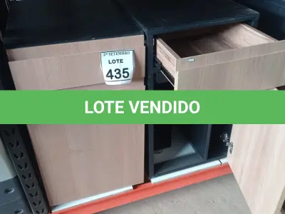LOTE 435 - 02 GAVETEIROS COM 01 GAVETA E SUPORTE PARA CPU. (NO ESTADO) ATENÇÃO! FAZER A VISITAÇÃO ANTES DE ARREMATAR, NÃO SABEMOS SE FUNCIONA, LEILÃO NÃO TEM GARANTIA E NEM DEVOLUÇÃO, SUJEITO A POSSÍVEIS AVARIAS VISÍVEIS/OCULTAS E/OU AUSÊNCIA DE COMPONENTES.