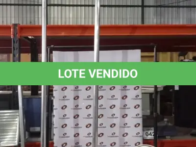 LOTE 412 - 02 SUPORTES PARA BANDEIRA, 01 VENTILADOR E 01 CÂMERA DE MONITORANDO DOME. (NO ESTADO) ATENÇÃO! FAZER A VISITAÇÃO ANTES DE ARREMATAR, NÃO SABEMOS SE FUNCIONA, LEILÃO NÃO TEM GARANTIA E NEM DEVOLUÇÃO, SUJEITO A POSSÍVEIS AVARIAS VISÍVEIS/OCULTAS E/OU AUSÊNCIA DE COMPONENTES.