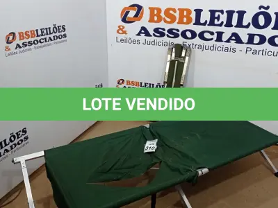 LOTE 310 - 01 CAMA DOBRÁVEL PORTÁTIL ESTRUTURA EM ALUMÍNIO. (NO ESTADO) ATENÇÃO! FAZER A VISITAÇÃO ANTES DE ARREMATAR, NÃO SABEMOS SE FUNCIONA, LEILÃO NÃO TEM GARANTIA E NEM DEVOLUÇÃO, SUJEITO A POSSÍVEIS AVARIAS VISÍVEIS/OCULTAS E/OU AUSÊNCIA DE COMPONENTES.