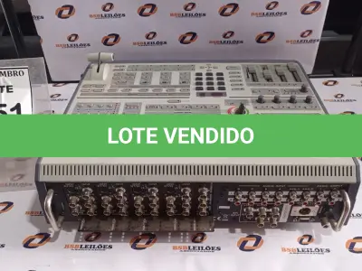 LOTE 451 - 01 SWITCH DE VIDEIO DIGITAL. (NO ESTADO) ATENÇÃO! FAZER A VISITAÇÃO ANTES DE ARREMATAR, NÃO SABEMOS SE FUNCIONA, LEILÃO NÃO TEM GARANTIA E NEM DEVOLUÇÃO, SUJEITO A POSSÍVEIS AVARIAS VISÍVEIS/OCULTAS E/OU AUSÊNCIA DE COMPONENTES.