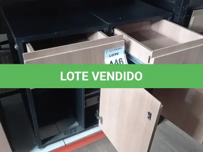 LOTE 446 - 02 GAVETEIROS COM 01 GAVETA E SUPORTE PARA CPU. (NO ESTADO) ATENÇÃO! FAZER A VISITAÇÃO ANTES DE ARREMATAR, NÃO SABEMOS SE FUNCIONA, LEILÃO NÃO TEM GARANTIA E NEM DEVOLUÇÃO, SUJEITO A POSSÍVEIS AVARIAS VISÍVEIS/OCULTAS E/OU AUSÊNCIA DE COMPONENTES.