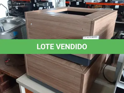LOTE 341 - 02 SUPORTES PARA VASOS E PLANTAS. (NO ESTADO) ATENÇÃO! FAZER A VISITAÇÃO ANTES DE ARREMATAR, NÃO SABEMOS SE FUNCIONA, LEILÃO NÃO TEM GARANTIA E NEM DEVOLUÇÃO, SUJEITO A POSSÍVEIS AVARIAS VISÍVEIS/OCULTAS E/OU AUSÊNCIA DE COMPONENTES.