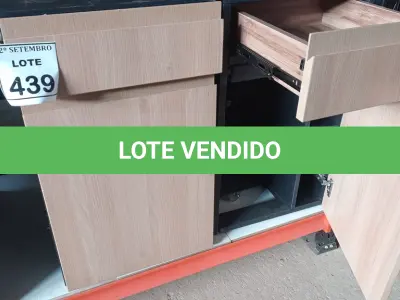 LOTE 439 - 02 GAVETEIROS COM 01 GAVETA E SUPORTE PARA CPU. (NO ESTADO) ATENÇÃO! FAZER A VISITAÇÃO ANTES DE ARREMATAR, NÃO SABEMOS SE FUNCIONA, LEILÃO NÃO TEM GARANTIA E NEM DEVOLUÇÃO, SUJEITO A POSSÍVEIS AVARIAS VISÍVEIS/OCULTAS E/OU AUSÊNCIA DE COMPONENTES.