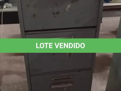 LOTE 396 - 01 ARQUIVO DE AÇO COM 04 GAVETAS. (NO ESTADO) ATENÇÃO! FAZER A VISITAÇÃO ANTES DE ARREMATAR, NÃO SABEMOS SE FUNCIONA, LEILÃO NÃO TEM GARANTIA E NEM DEVOLUÇÃO, SUJEITO A POSSÍVEIS AVARIAS VISÍVEIS/OCULTAS E/OU AUSÊNCIA DE COMPONENTES.