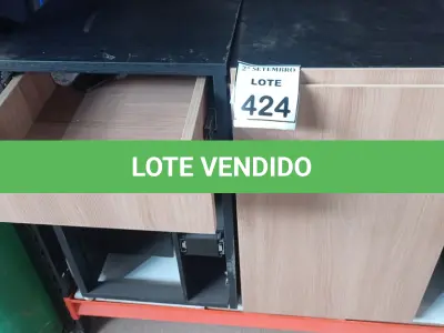 LOTE 424 - 02 GAVETEIROS COM 01 GAVETA E SUPORTE PARA CPU. (NO ESTADO) ATENÇÃO! FAZER A VISITAÇÃO ANTES DE ARREMATAR, NÃO SABEMOS SE FUNCIONA, LEILÃO NÃO TEM GARANTIA E NEM DEVOLUÇÃO, SUJEITO A POSSÍVEIS AVARIAS VISÍVEIS/OCULTAS E/OU AUSÊNCIA DE COMPONENTES.