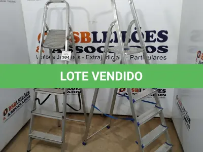 LOTE 384 - 02 ESCADAS DE ALUMÍNIO. (NO ESTADO) ATENÇÃO! FAZER A VISITAÇÃO ANTES DE ARREMATAR, NÃO SABEMOS SE FUNCIONA, LEILÃO NÃO TEM GARANTIA E NEM DEVOLUÇÃO, SUJEITO A POSSÍVEIS AVARIAS VISÍVEIS/OCULTAS E/OU AUSÊNCIA DE COMPONENTES.