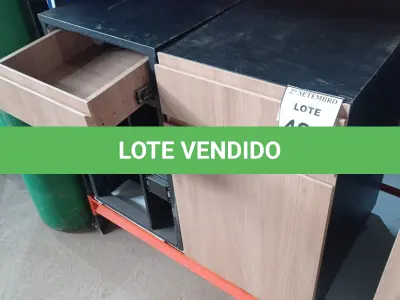 LOTE 424 - 02 GAVETEIROS COM 01 GAVETA E SUPORTE PARA CPU. (NO ESTADO) ATENÇÃO! FAZER A VISITAÇÃO ANTES DE ARREMATAR, NÃO SABEMOS SE FUNCIONA, LEILÃO NÃO TEM GARANTIA E NEM DEVOLUÇÃO, SUJEITO A POSSÍVEIS AVARIAS VISÍVEIS/OCULTAS E/OU AUSÊNCIA DE COMPONENTES.