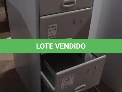 LOTE 403 - 01 ARQUIVO DE AÇO COM 04 GAVETAS. (NO ESTADO) ATENÇÃO! FAZER A VISITAÇÃO ANTES DE ARREMATAR, NÃO SABEMOS SE FUNCIONA, LEILÃO NÃO TEM GARANTIA E NEM DEVOLUÇÃO, SUJEITO A POSSÍVEIS AVARIAS VISÍVEIS/OCULTAS E/OU AUSÊNCIA DE COMPONENTES.