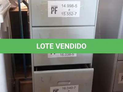 LOTE 246 - 01 ARQUIVO DE AÇO COM 04 GAVETAS. (NO ESTADO) ATENÇÃO! FAZER A VISITAÇÃO ANTES DE ARREMATAR, NÃO SABEMOS SE FUNCIONA, LEILÃO NÃO TEM GARANTIA E NEM DEVOLUÇÃO, SUJEITO A POSSÍVEIS AVARIAS VISÍVEIS/OCULTAS E/OU AUSÊNCIA DE COMPONENTES.