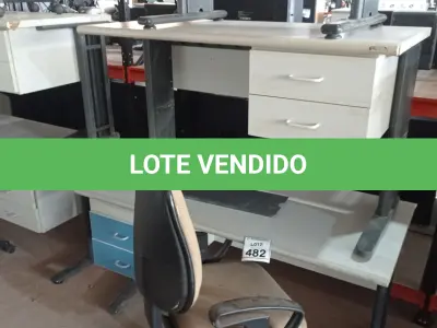 LOTE 482 - 02 ESCRIVANINHAS COM 02 GAVETAS, 01 MESA PEQUENA E 01 CADEIRA EXECUTIVA. (NO ESTADO) ATENÇÃO! FAZER A VISITAÇÃO ANTES DE ARREMATAR, NÃO SABEMOS SE FUNCIONA, LEILÃO NÃO TEM GARANTIA E NEM DEVOLUÇÃO, SUJEITO A POSSÍVEIS AVARIAS VISÍVEIS/OCULTAS E/OU AUSÊNCIA DE COMPONENTES.